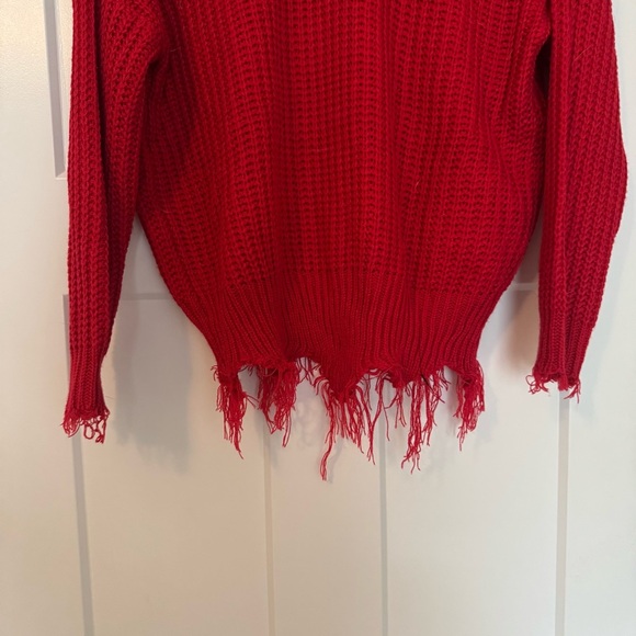 Pink Lily Red distressed sweater - Picture 4 of 5